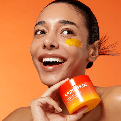 Balsamul de curățare Aprilskin Carrotene îndepărtează machiajul rezistent și sebumul. Cu extract de morcov și IPMP™, lasă tenul neted și reîmprospătat.
